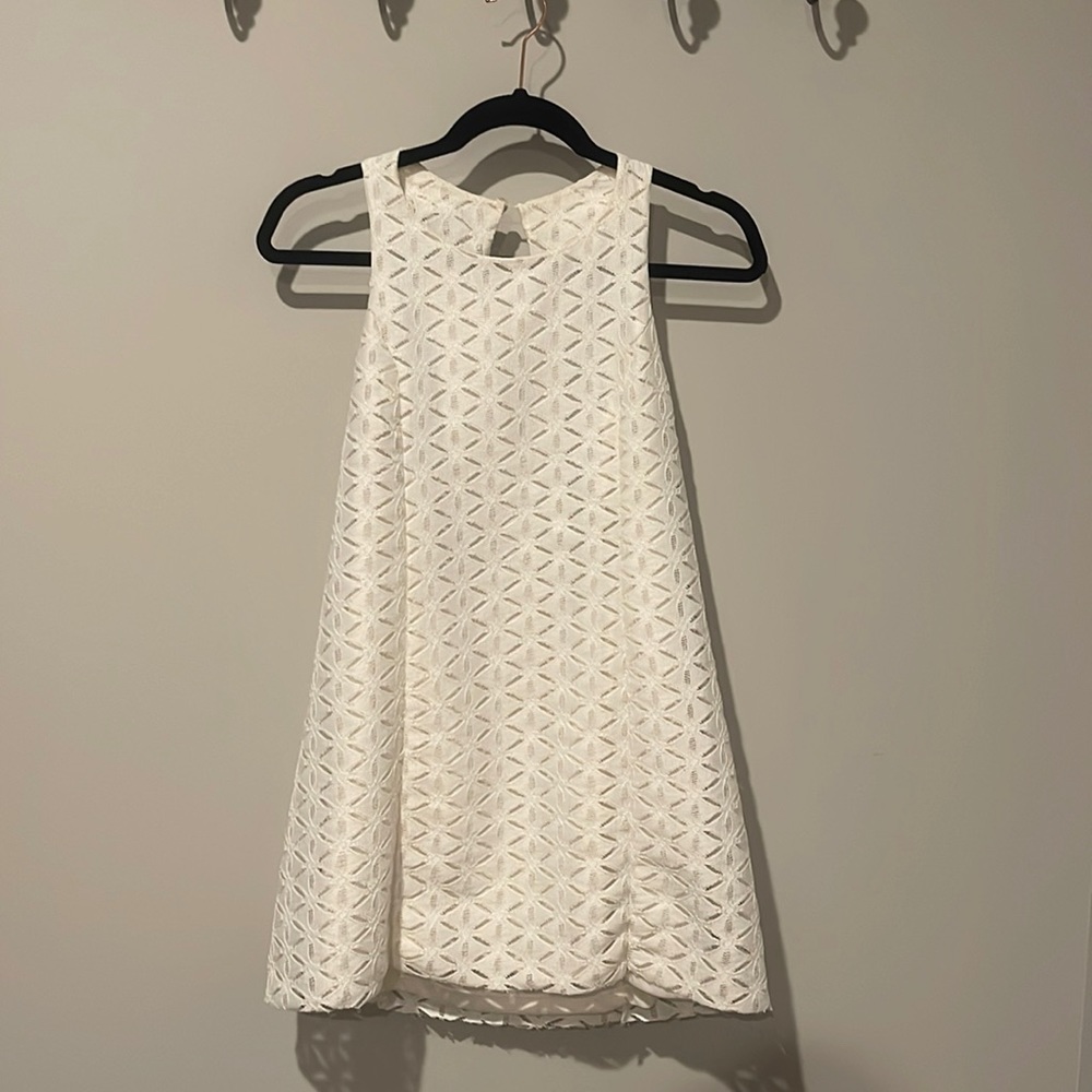 White Show Me Your Mumu